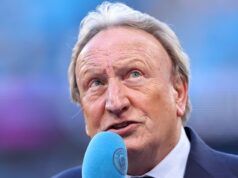 Neil Warnock torna alla regia a 77 anni perché il boss iconico non riesce a stare lontano