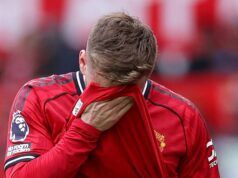 Il Man Utd subisce un infortunio mentre la stella zoppica pochi minuti dopo lo scontro al Crystal Palace