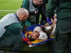 Aggiornamento sull’infortunio di Noa Lang Horror dopo che la stella è andata in barella durante lo scontro con il Liverpool