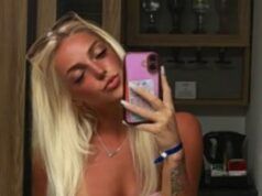 La calciatrice affascinante fa un’inversione di marcia alla carriera mentre i fan salutano il suo ritorno e dicono “è un portiere”