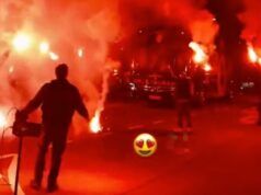 I tifosi del Galatasaray conquistano il Liverpool con uno spettacolo pirotecnico nonostante il divieto di ingresso della UEFA