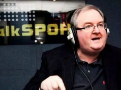 Il presentatore di TalkSPORT Danny Kelly annuncia la diagnosi di cancro in onda mentre si dimette dal suo ruolo.