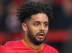 Compagni di squadra fuori campionato esonerati dopo una rissa sul campo mentre giocatori e club rilasciano dichiarazioni