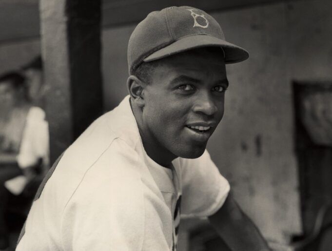1612462-jackie-robinson-dodgers-baseball-racism-diversity.jpg