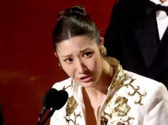 “Golden” vince la migliore canzone originale, Speech Cuts Off