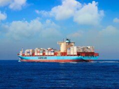 MSC e Maersk sospendono i transiti nello Stretto di Hormuz
