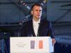 Macron: "Prosegue la missione di difesa per aprire gradualmente lo Stretto di Hormuz"