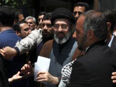 Il nuovo leader iraniano ha promesso vendetta nel suo primo discorso televisivo