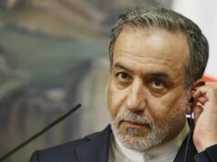 Per quanto riguarda le gravi ferite e il volto sfigurato del ministro degli Esteri iraniano Mojtaba Khamenei: tutto è sotto controllo