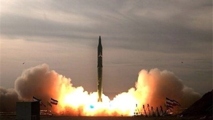 1773642231_69b77ca59472f-iran-meluncurkan-rudal-balistik-sejjil-di-perang-melawan-israel-as_gemini_1265_711.jpg