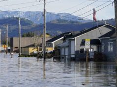 Le forti piogge aumentano la minaccia di inondazioni nella parte occidentale di Washington