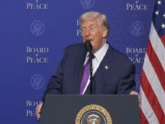 Trump afferma che l’atteggiamento della NATO è migliore dopo le critiche allo Stretto di Hormuz