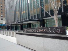 JPMorgan applica la tecnologia per tenere traccia delle ore di lavoro dei banchieri junior
