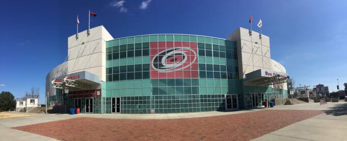 1774041132_Carolina-Hurricanes.jpg