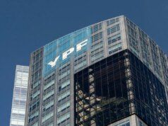 La Corte annulla la decisione che obbliga l’Argentina a pagare 14 miliardi di dollari nel caso YPF