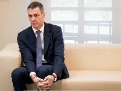 Sánchez dice “no alla guerra” contro la militanza del PSOE