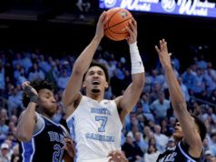 La testa di serie Duke e la diciassettesima testa di serie della Carolina del Nord rinnovano la rivalità dopo la tempesta in tribunale a Chapel Hill
