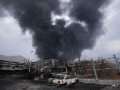 Guerra all’Iran: i prezzi del petrolio greggio si avvicinano ai 120 dollari al barile poiché il conflitto ostacola la produzione e il trasporto