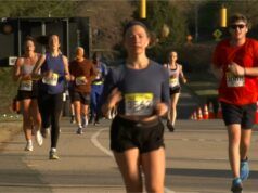 Più di 4.000 corridori prendono parte alla Tobacco Trail Marathon, sostenendo enti di beneficenza locali