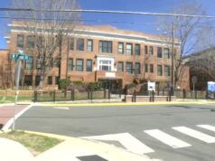 I leader della Contea di Orange valutano la possibilità di sospendere i progetti di nuovi data center