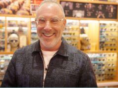 Il negozio di occhiali di quinta generazione Moscot vive nel Lower East Side di New York da 111 anni