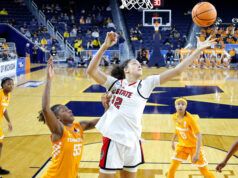 Le donne della NC State hanno battuto il Tennessee 76-61 nell’apertura del torneo NCAA