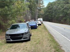 Falls Lake sta annegando | Gli agenti hanno riferito che la ricerca della persona scomparsa continua