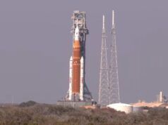 Qual è la differenza tra la missione lunare Artemis II e Apollo 8 prima del lancio di mercoledì?