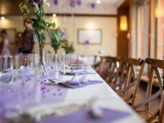 Una donna partecipa al matrimonio e non riesce a credere al post “sconvolto” del mattino dopo