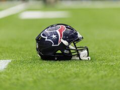 I texani firmano il difensore stellare prima della libera agenzia: rapporto