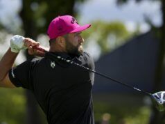 Tre condividono il vantaggio di 2 colpi nella fase finale a Hong Kong