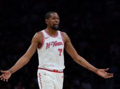 I razzi vogliono una passeggiata per abbinare la conversazione contro i maghi