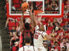 Stanford resiste fino a tardi per abbattere lo stato della NC