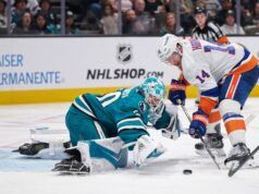 Le isole tengono il passo nella caccia alle wild card con i Blues in coperta