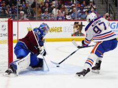 Gli Oilers eliminano Avalanche dopo che Nathan MacKinnon è stato accusato di cattiva condotta nel gioco