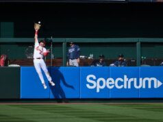 I Cardinals eguagliano la rimonta del sesto inning di Rays e vincono 9–7