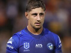 Zac Lomax firma con la Western Force, Rugby Australia, Mark Geyer e Josh Morris commentano