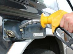 A causa della guerra con l’Iran nello Sri Lanka i prezzi del carburante sono aumentati del 25%, 22mila IDR per litro di benzina