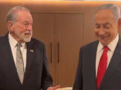 Voci sulla sua morte: Netanyahu si mette in mostra nell’incontro con l’ambasciatore americano: sono ancora vivo!