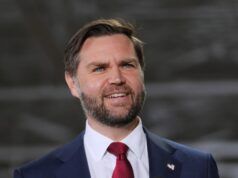 Vance dice di essere “ossessionato” dai file sugli UFO e chiama gli alieni “mostri”