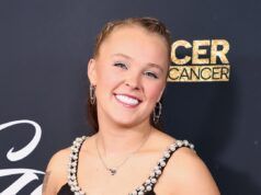 JoJo Siwa si sente come se fossero persone diverse che usano il nome Joelle
