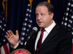 La polizia lascia intendere che potrebbe riconsiderare la grazia per Tina Peters dopo la condanna dell’ex senatore statale