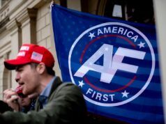 L’influencer di estrema destra della Gen Z dice ai fan di saltare le elezioni di metà mandato o di votare democratico