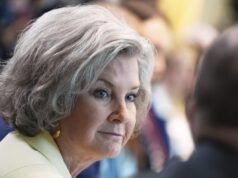 A Susie Wiles, capo dello staff della Casa Bianca, viene diagnosticato un cancro al seno