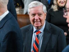 Lindsey Graham avvistata a Disney World durante la pausa congressuale