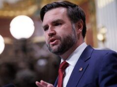 Vance partecipa alla prestigiosa transizione del settimo membro del servizio