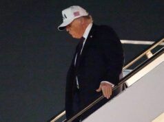 Trump afferma che la campagna di bombardamenti dell’Iran può durare quanto “necessario”