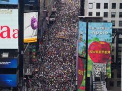 Folle enormi alle proteste “No King”, deriso l’amministratore Trump