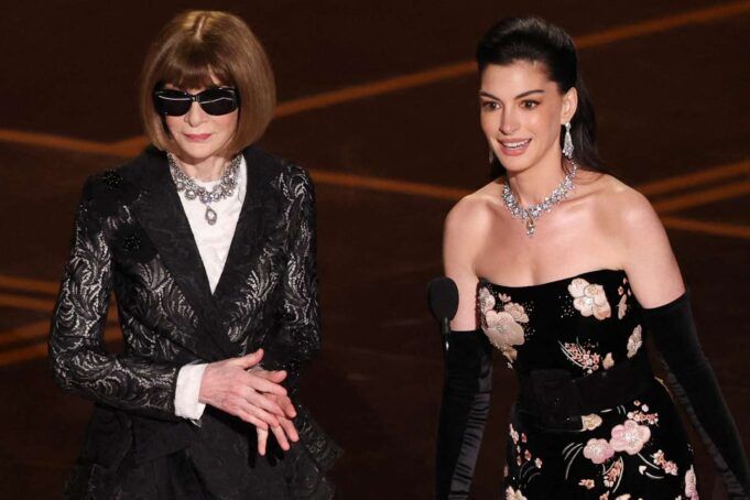 Anna-Wintour-and-Anne-Hathaway-oscars-2026-031526-7850dd4ea9574363b359861cafe4b3e6.jpg