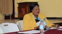 Il Chief Electoral Officer descrive in dettaglio il prossimo processo di registrazione rinnovato